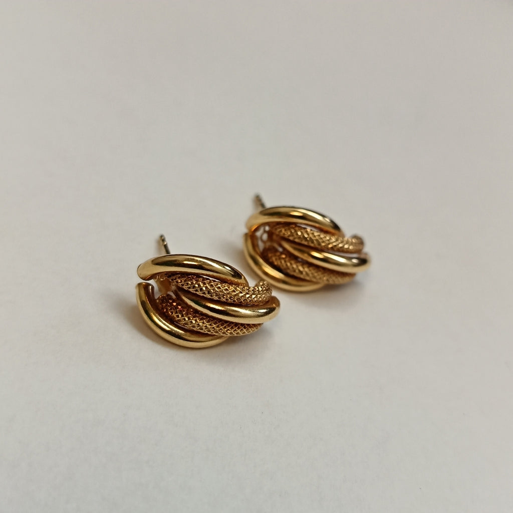 ARETES PAR. ORO. 14 K 1.8 GRMS (SEMINUEVO)