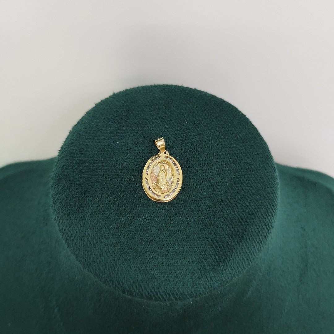MEDALLA RELIGIOSA. ORO. 10 K 0.8 GRMS (SEMINUEVO)