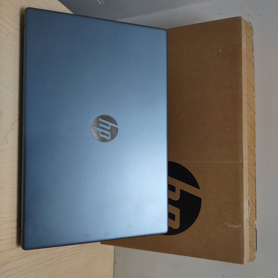 LAPTOP HP 15-FD0026LA (2025) 512 GB SSD 8 GB RAM (SEMINUEVO)