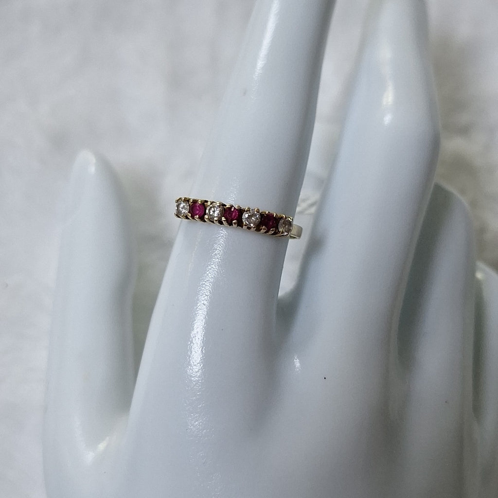 K1 1,40 GRMS 8 K ESPECIFICACIONES COMPLEMENTARIAS ANILLITO CON CIRCONIA Y PIEDRA (SEMINUEVO)