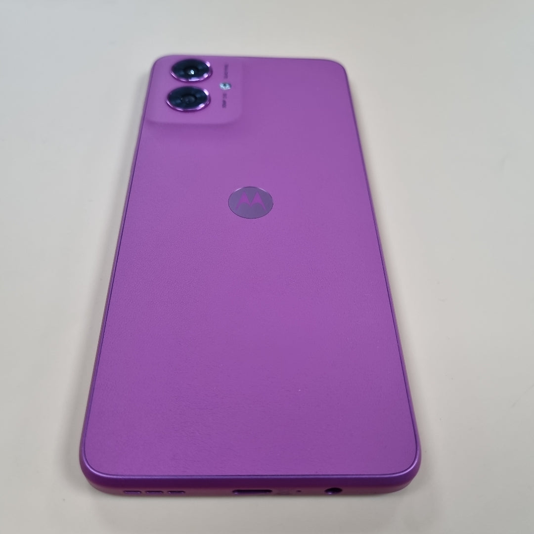 CELULAR MOTOROLA MOTO G55 5G XT2435-1(2024) 256 GB 8 GB RAM (SEMINUEVO)