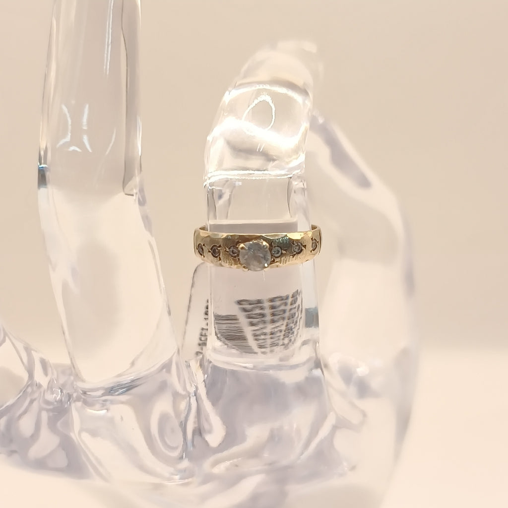 ANILLITO, SOLITARIO. ORO. 8 K 1.8 GRMS (SEMINUEVO)