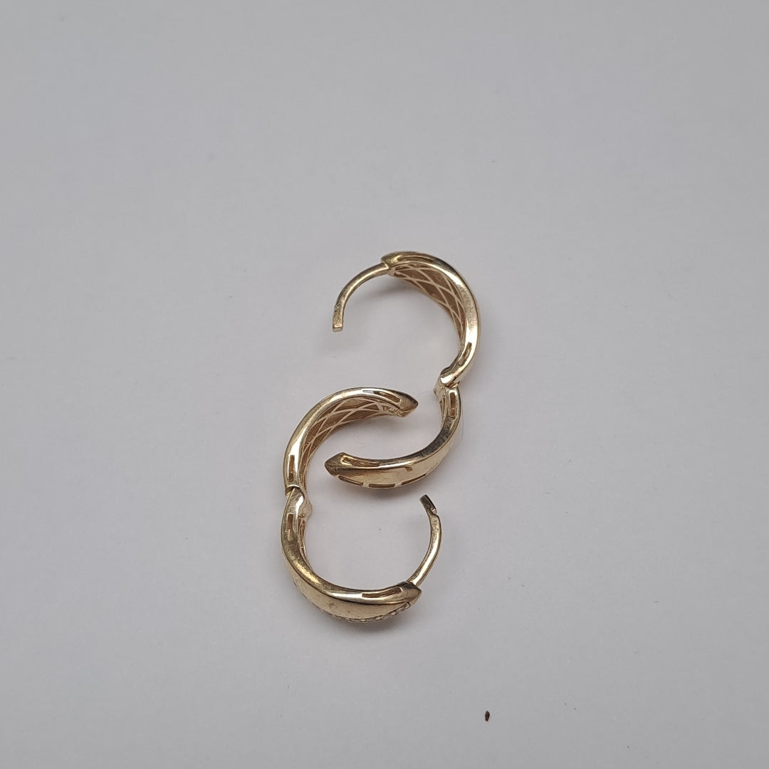 HUGGIES ORO 14K 2.2 (NUEVO)