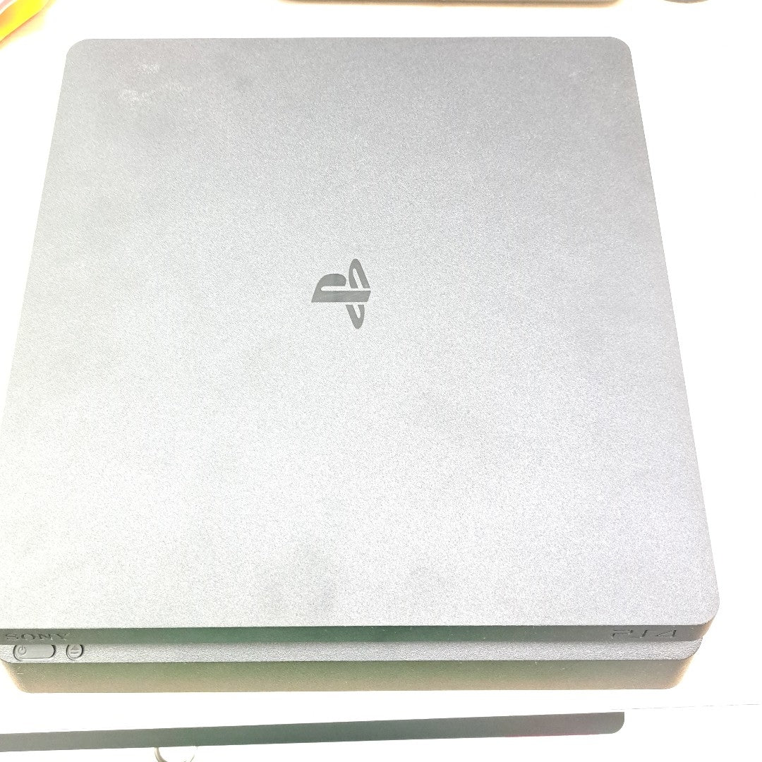 CONSOLA DE VIDEOJUEGO SONY PS4 SLIM 1 TB (SEMINUEVO)