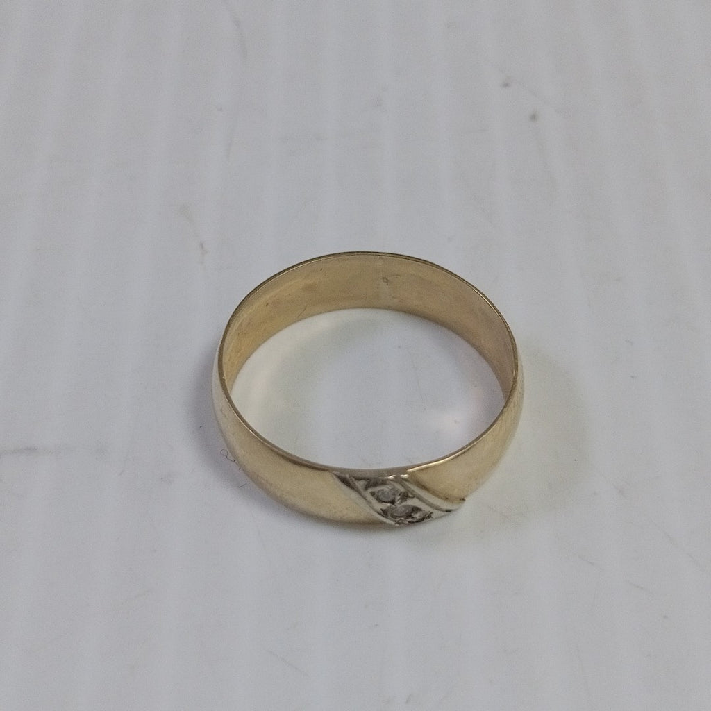 ARGOLLA. ORO. 10 K 3.2 GRMS (SEMINUEVO)