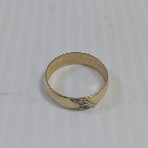 ARGOLLA. ORO. 10 K 3.2 GRMS (SEMINUEVO)