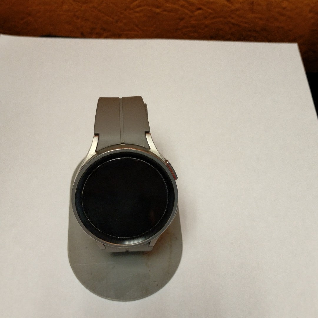 SMARTWATCH SAMSUNG GALAXY WATCH 5 PRO SM-R920 45 MM GPS (SEMINUEVO)