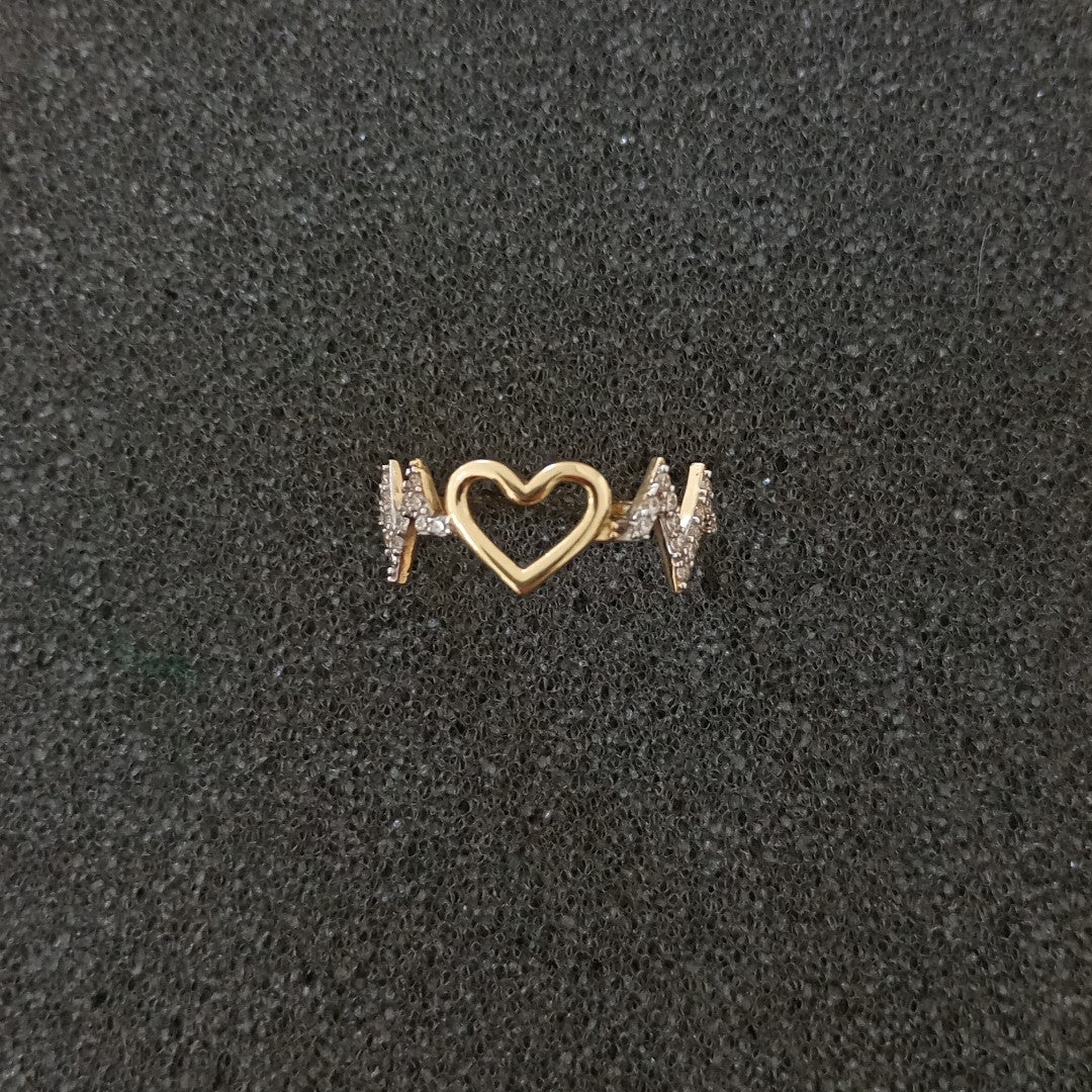 10419AND00070B4325 FRD23 ANILLO DE SIGNO VITAL CON CORAZÓN ORO 14K 1.4GRS (NUEVO)