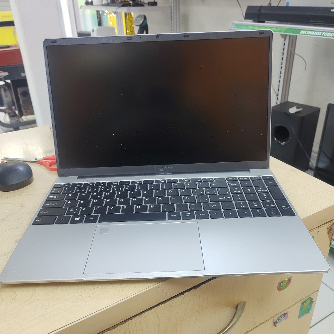 LAPTOP VSAP VNJH-1501-1 512 GB SSD 16 GB RAM (SEMINUEVO)