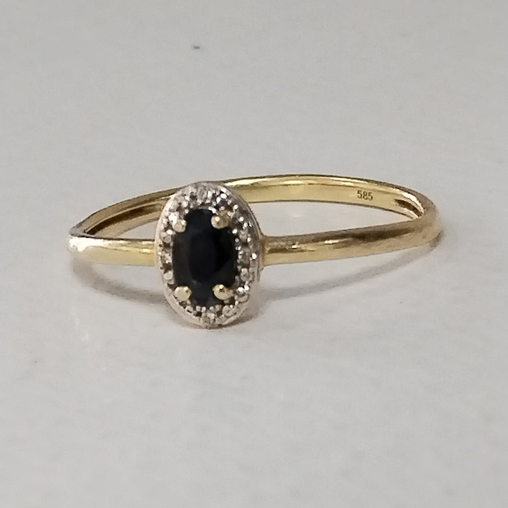 K1 1,10 GRMS 14 K ESPECIFICACIONES COMPLEMENTARIAS ANILLITO CON CIRCONIAS Y PIED (SEMINUEVO)