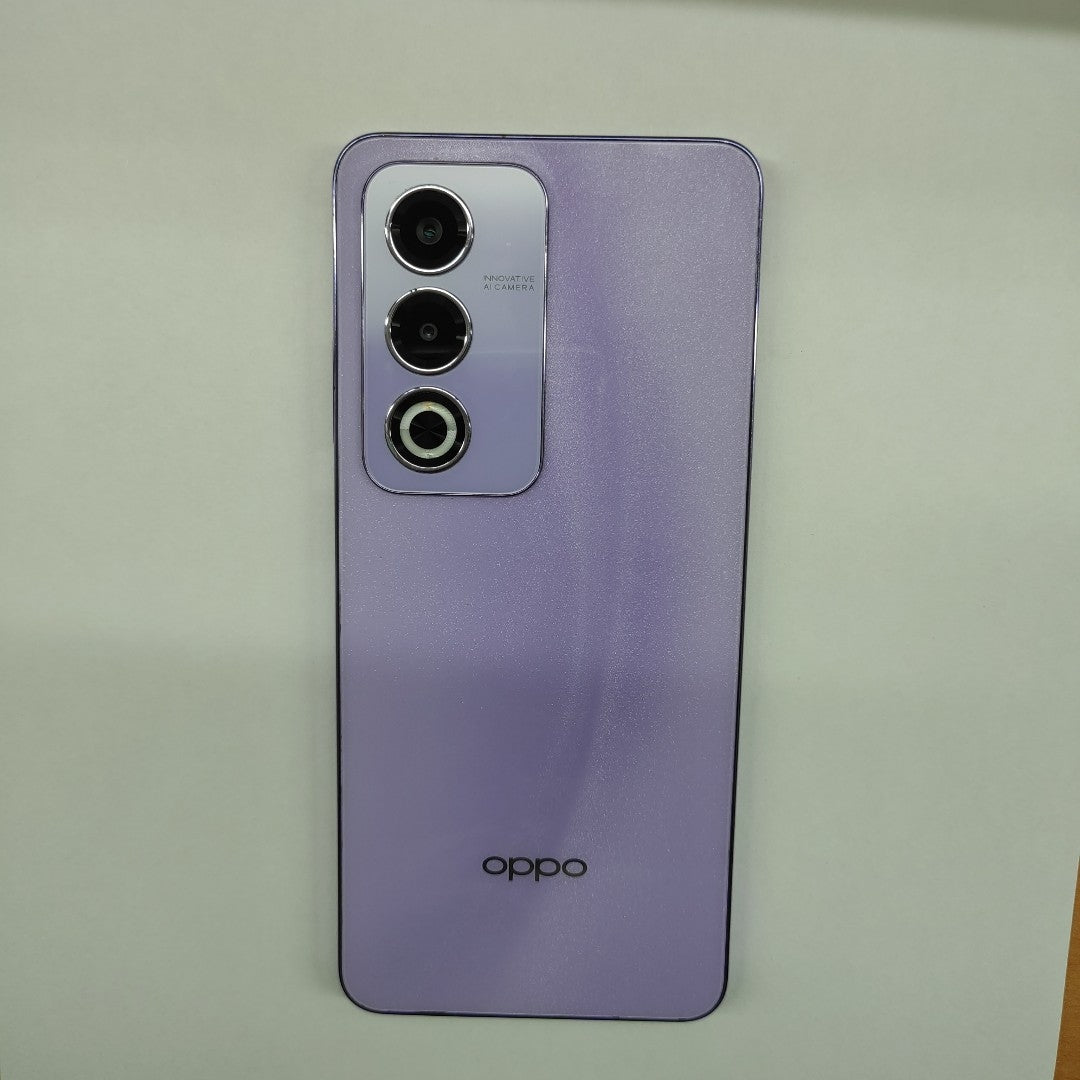 CELULAR OPPO  A80 5G CPH2639 (2024) 256 GB 8 GB RAM (SEMINUEVO)