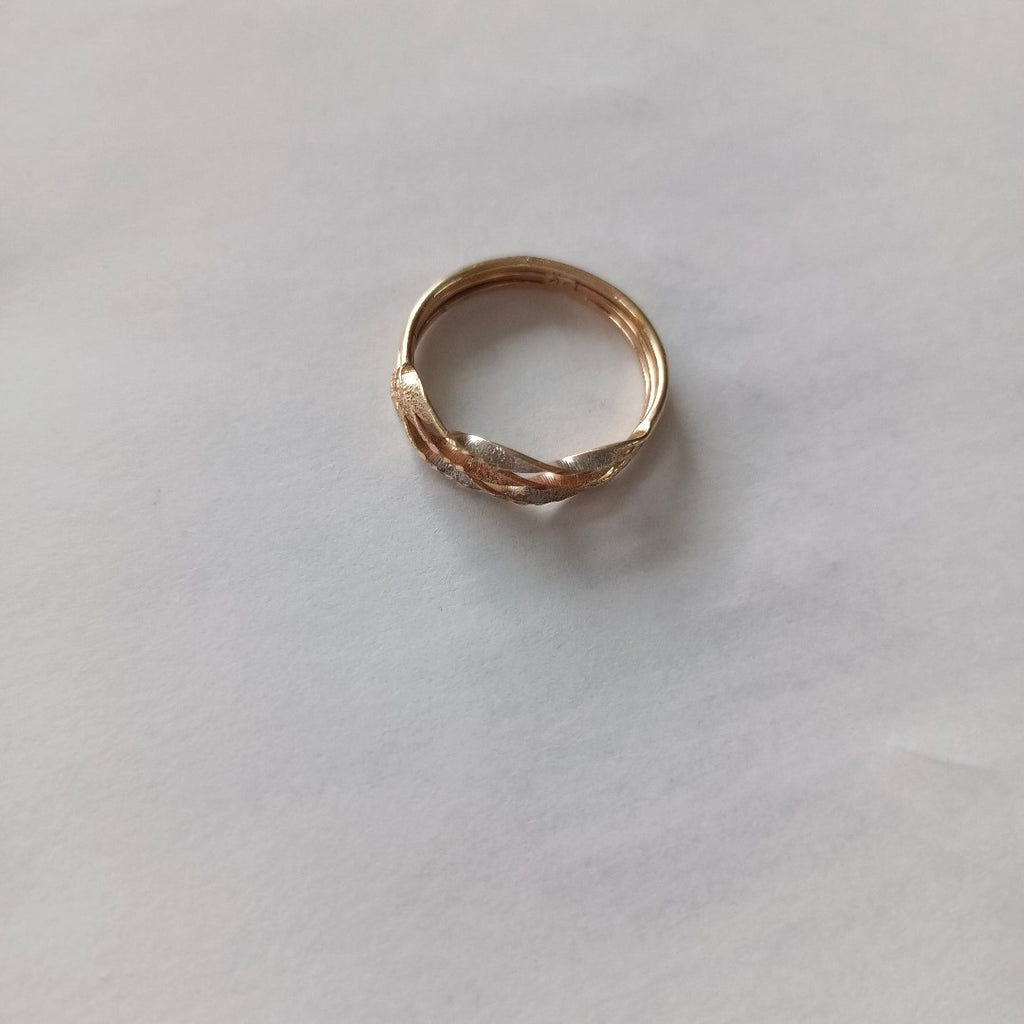 ANILLITO ORO 14 K 1.7 GRMS (SEMINUEVO)