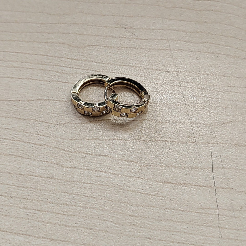 HUGGIES ORO 14K 1.9 (NUEVO)