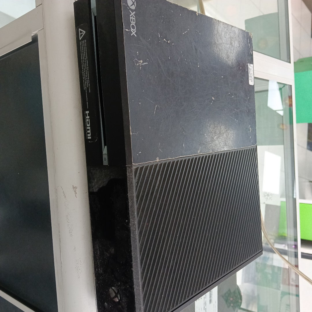 CONSOLA DE VIDEOJUEGO MICROSOFT XBOX ONE 1 TB (SEMINUEVO)