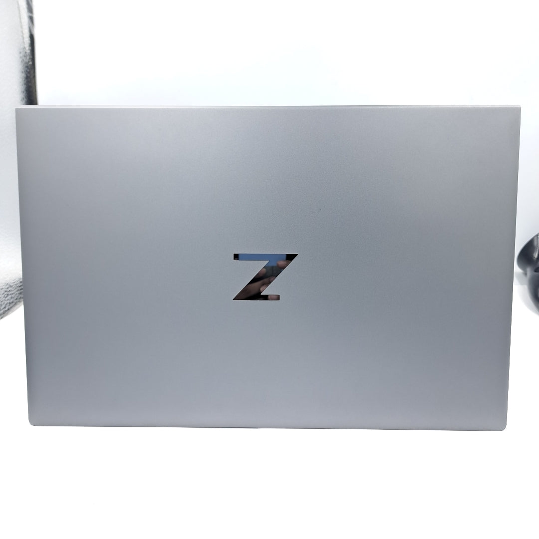 LAPTOP HP ZBOOK FIREFLY 14 G8 (2022) 512 GB SSD 16 GB RAM (SEMINUEVO)