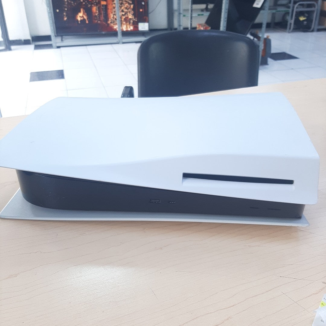 CONSOLA DE VIDEOJUEGO SONY PS5 825 SSD