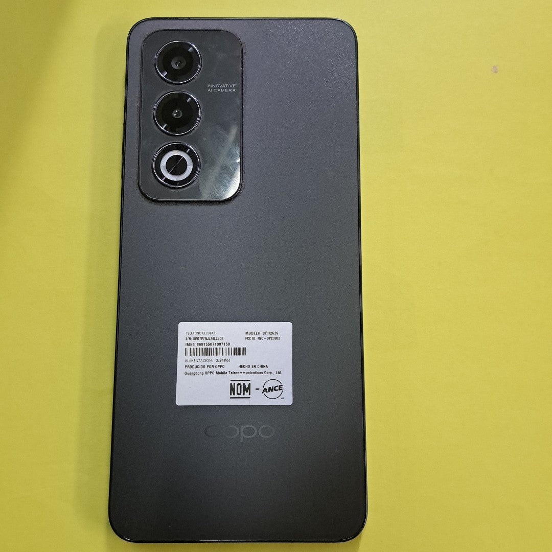 CELULAR OPPO  A80 5G CPH2639 (2024) 256 GB 8 GB RAM (SEMINUEVO)