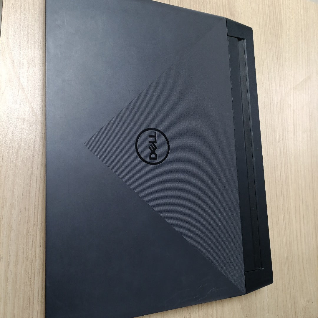 LAPTOP DELL G15 5520 (2022) 512 GB SSD 8 GB RAM (SEMINUEVO)
