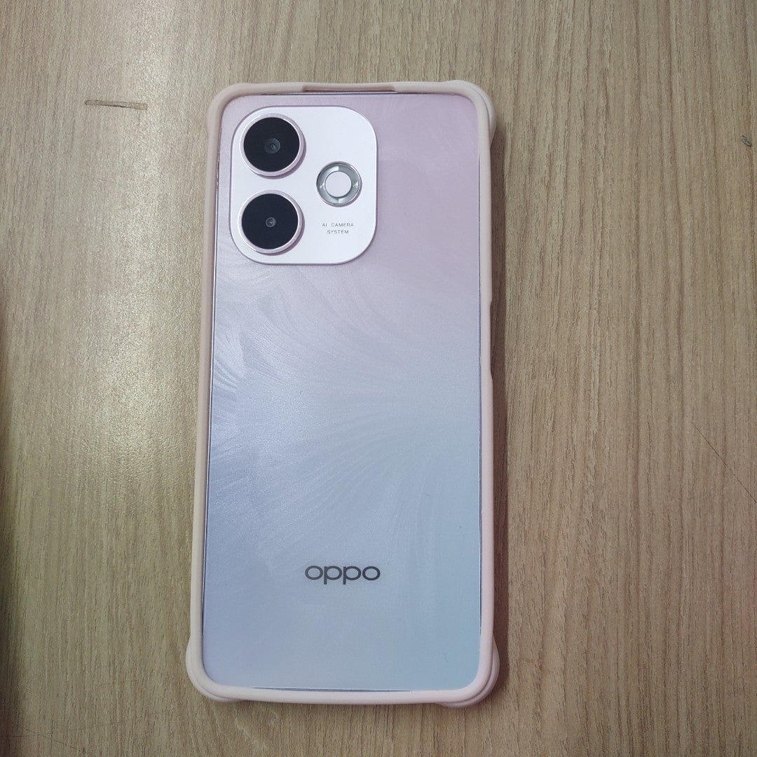 CELULAR OPPO  A5 PRO 5G CPH2695 (2025) 256 GB 8 GB RAM (SEMINUEVO)