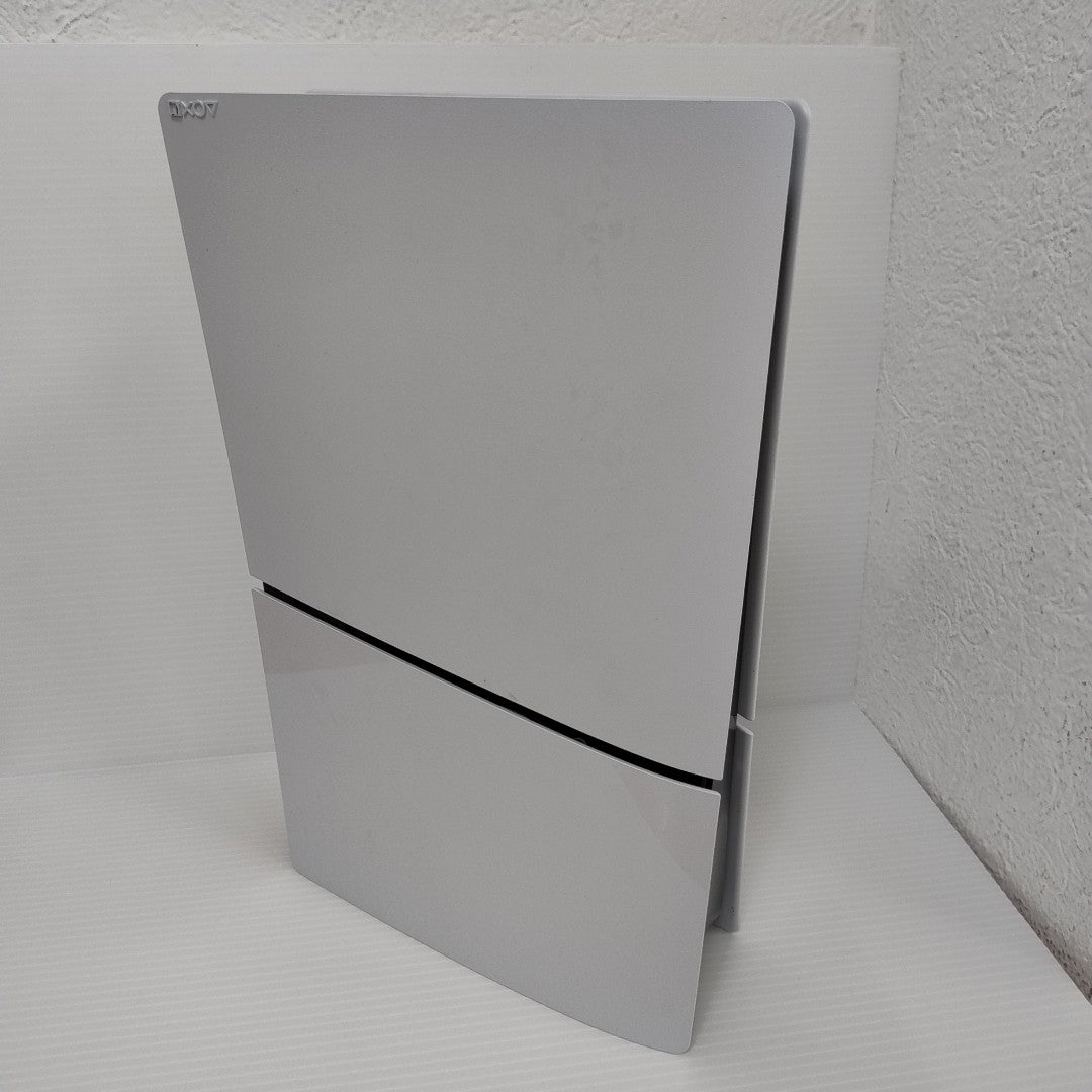 CONSOLA DE VIDEOJUEGO SONY PS5 DIGITAL 825 SSD (SEMINUEVO)