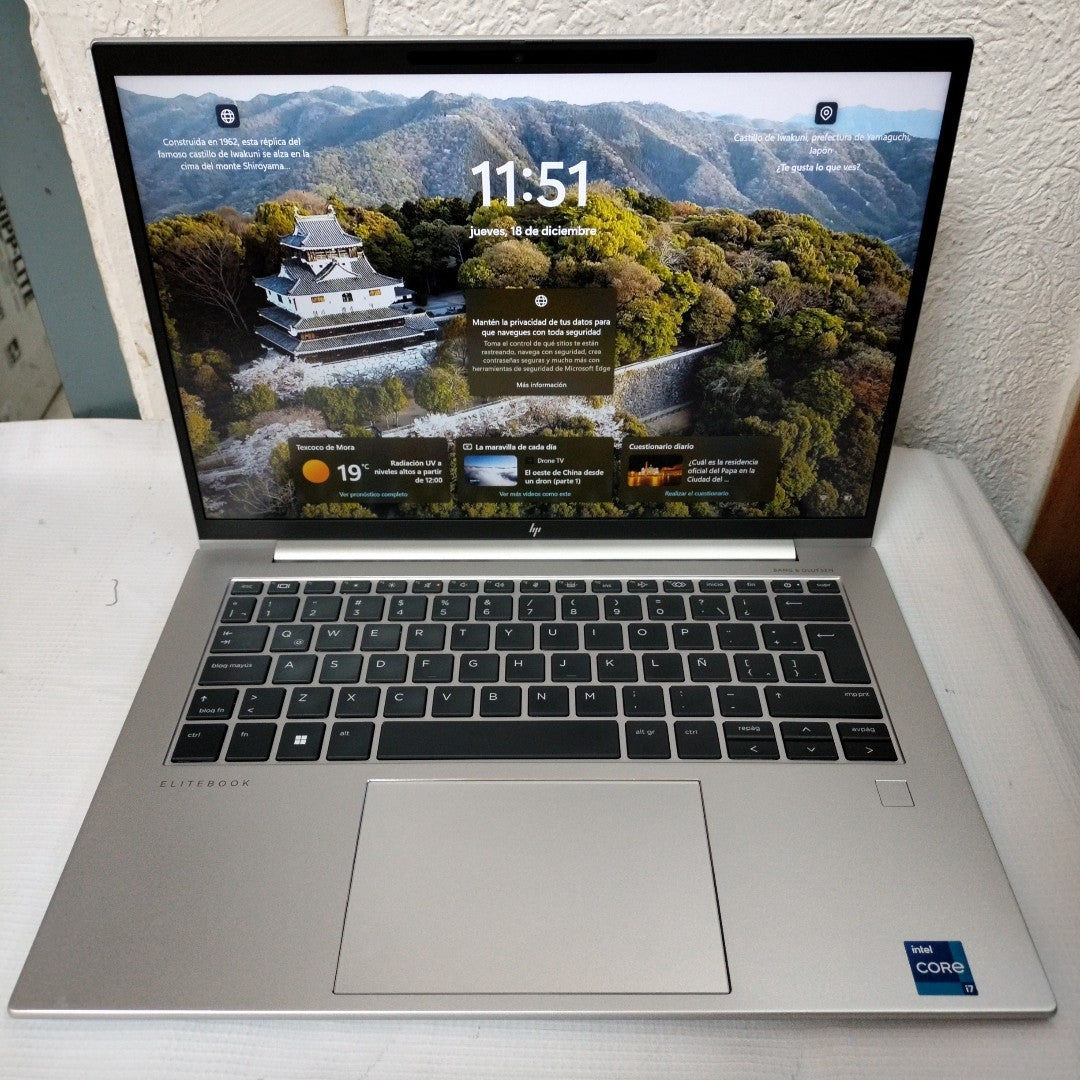 LAPTOP HP ELITEBOOK 840 G10 (2024) 256 GB SSD 32 GB RAM (SEMINUEVO)