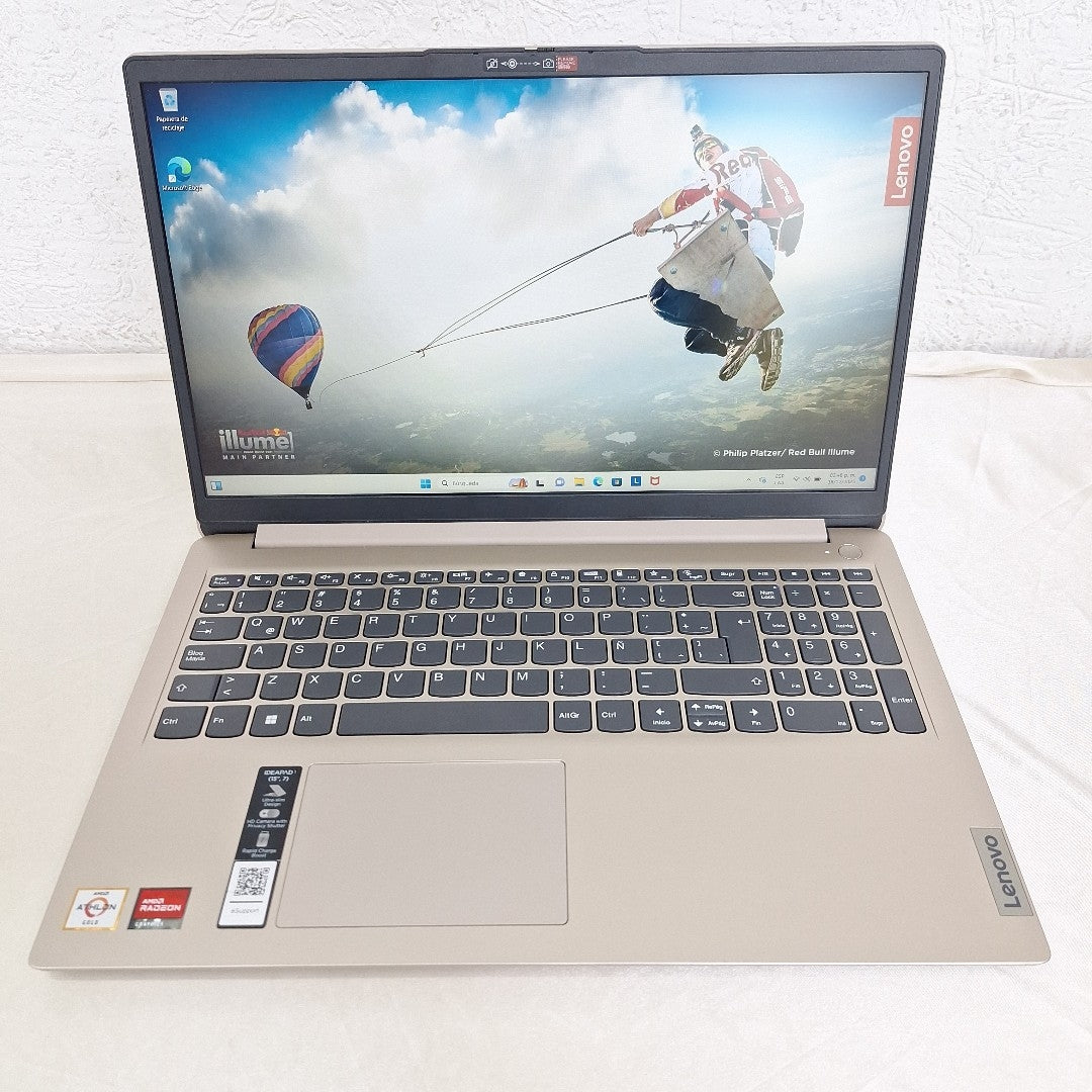 LAPTOP LENOVO IDEAPAD 1 15AMN7 (2023) 256 GB SSD 8 GB RAM (SEMINUEVO)