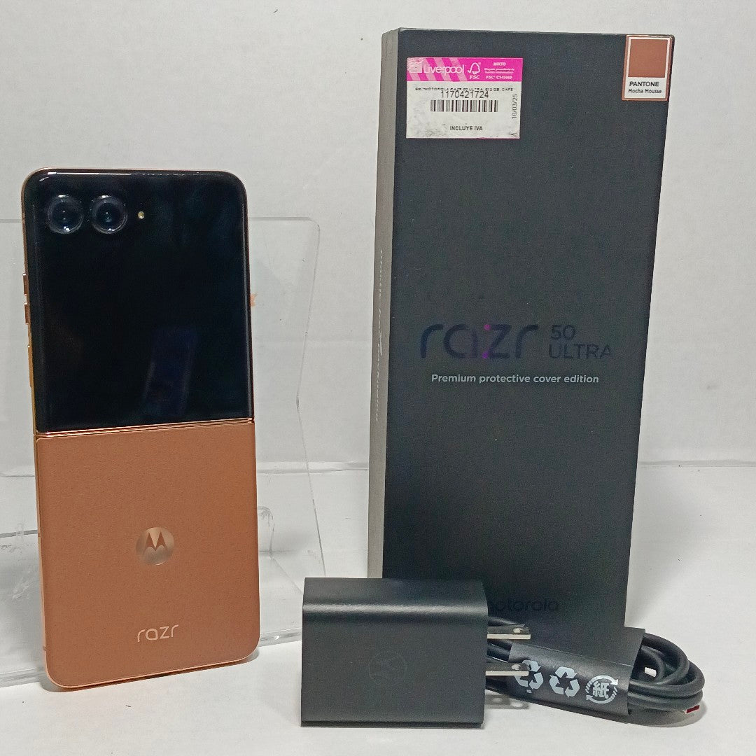 CELULAR MOTOROLA RAZR 50 ULTRA XT2451-3 (2024) 512 GB 12 GB RAM (SEMINUEVO)