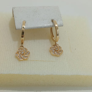 HUGGIES ORO 14K 3.1 (NUEVO)