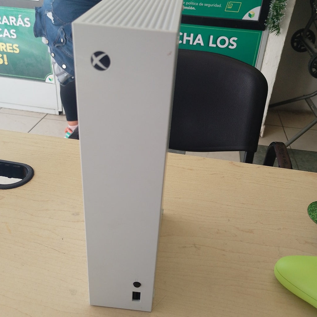 CONSOLA DE VIDEOJUEGO MICROSOFT XBOX SERIES S 512 GB SSD (SEMINUEVO)