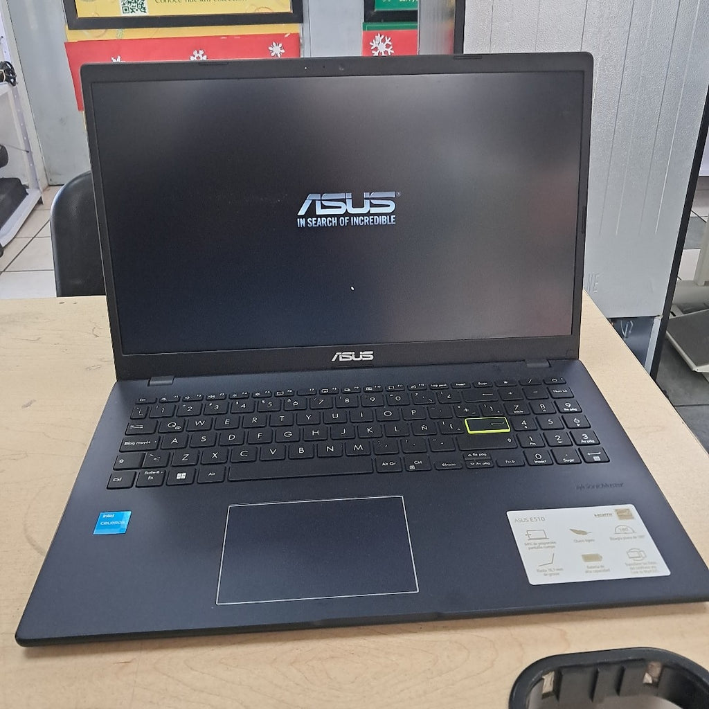 LAPTOP ASUS VIVOBOOK E510KA-BR760W (2024) 128 GB SSD 4 GB RAM (SEMINUEVO)