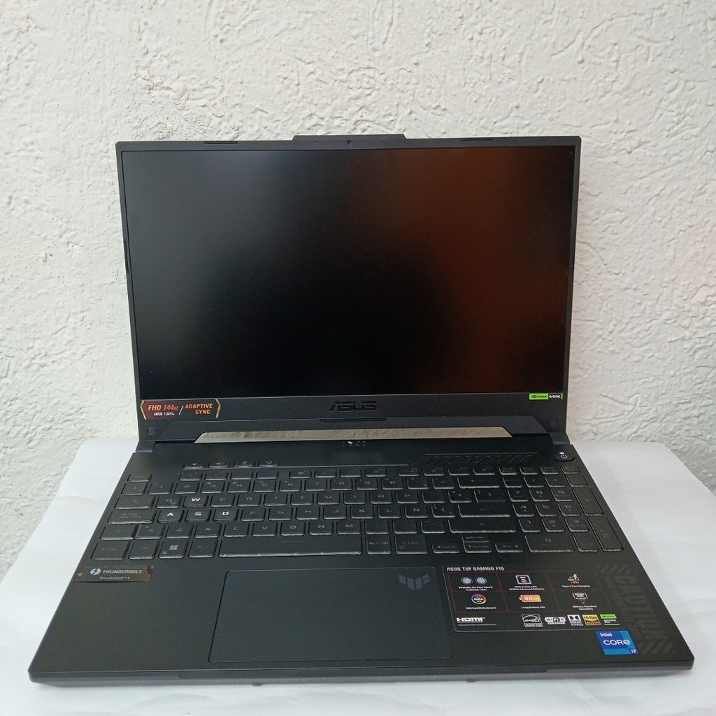 LAPTOP ASUS TUF GAMING F15 FX507VU-LP318W (2024) 512 GB SSD 16 GB RAM (SEMINUEVO)