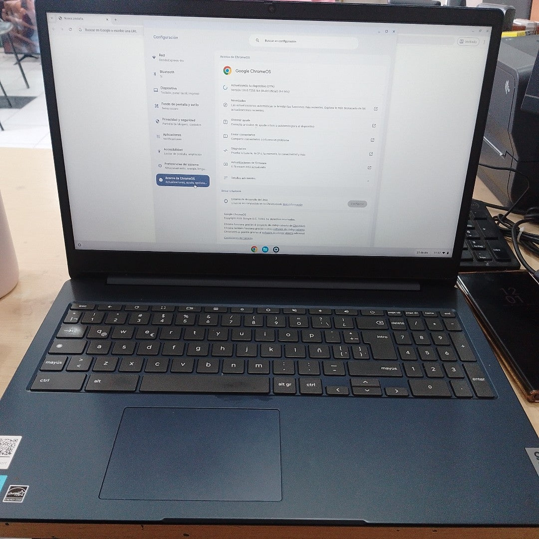 LAPTOP LENOVO IDEAPAD 3 CHROME 15IJL6 (2024) 128 GB SSD 8 GB RAM (SEMINUEVO)