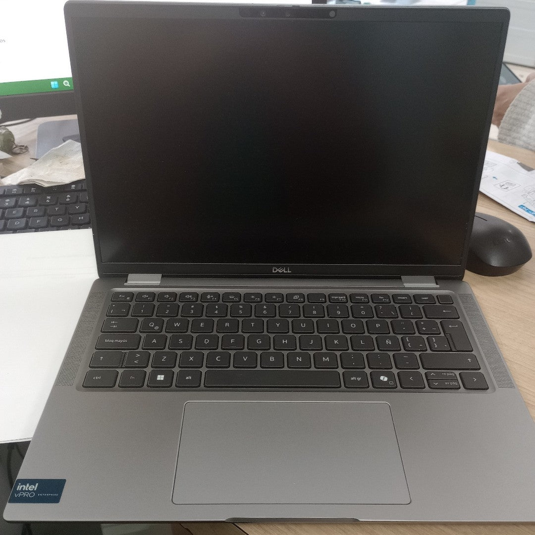 LAPTOP DELL LATITUDE 7450 (2024) 512 GB SSD 16 GB RAM (SEMINUEVO)