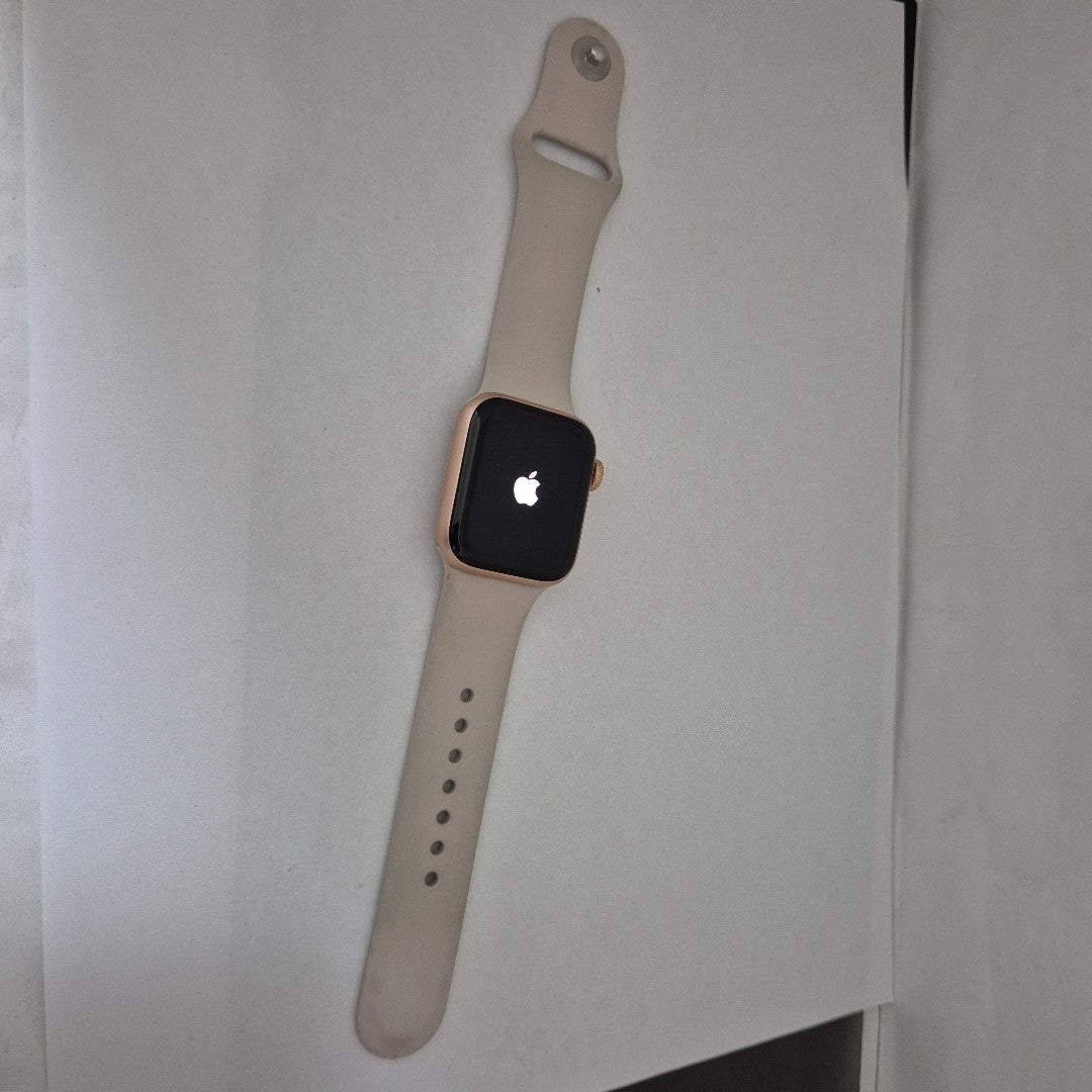 SMARTWATCH APPLE SE ALUMINIO A2351 40 MM GPS (SEMINUEVO)