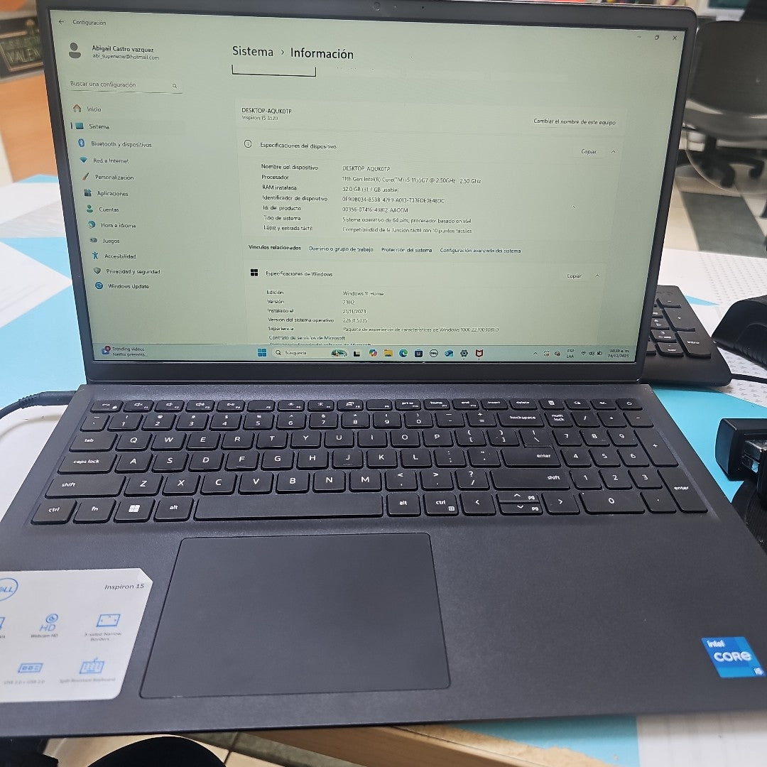 LAPTOP DELL INSPIRON 15 3520 (2023) 2 TB SSD 32 GB RAM (SEMINUEVO)