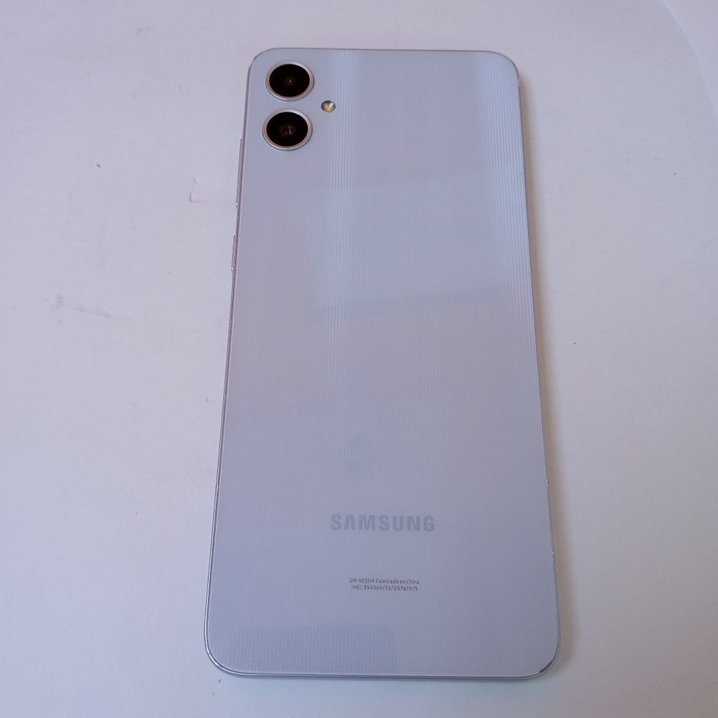 CELULAR SAMSUNG GALAXY A05 SM-A055M (2023) 64 GB 4 GB RAM (SEMINUEVO)