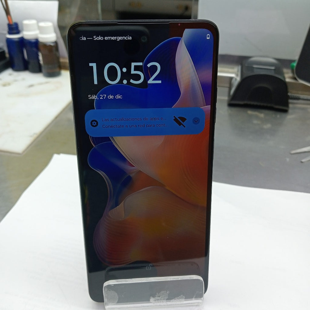 CELULAR MOTOROLA MOTO G24 XT2423-1 (2024) 256 GB 4 GB RAM (SEMINUEVO)