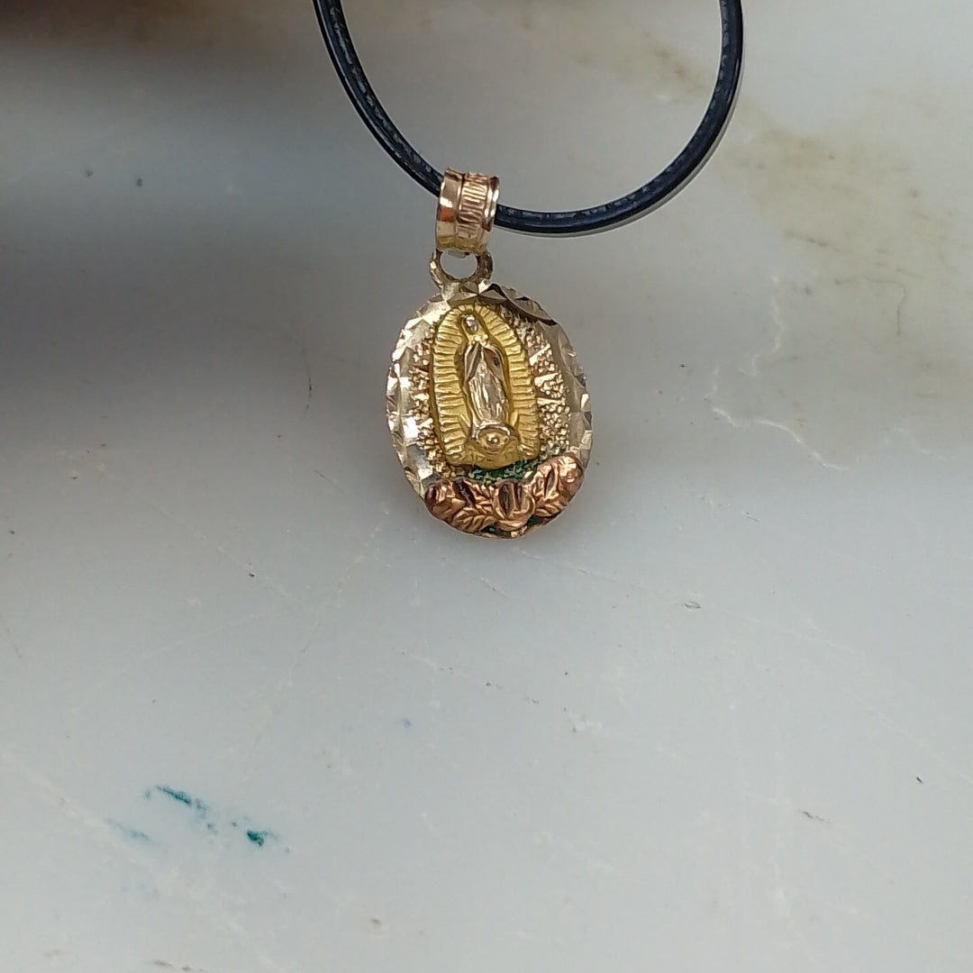 K1 0,90 GRMS 10 K ESPECIFICACIONES COMPLEMENTARIAS MEDALLA RELIG, BUEN ESTADO (SEMINUEVO)