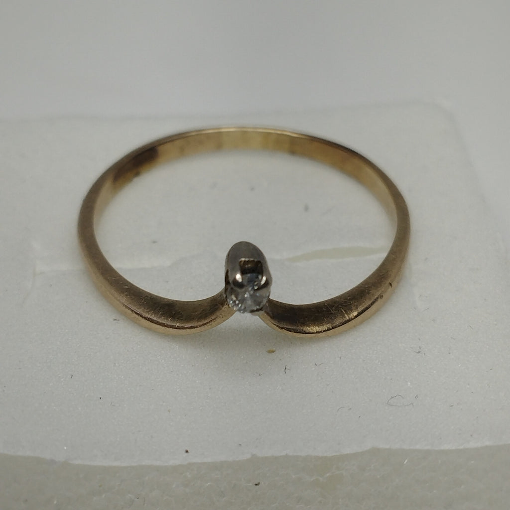 K1 1,40 GRMS 8 K ESPECIFICACIONES COMPLEMENTARIAS ANILLO CON MINI PIEDRA BLANCA (SEMINUEVO)