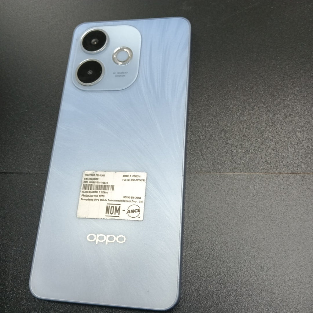 CELULAR OPPO  A5 PRO CPH2711 (2025) 256 GB 8 GB RAM (SEMINUEVO)