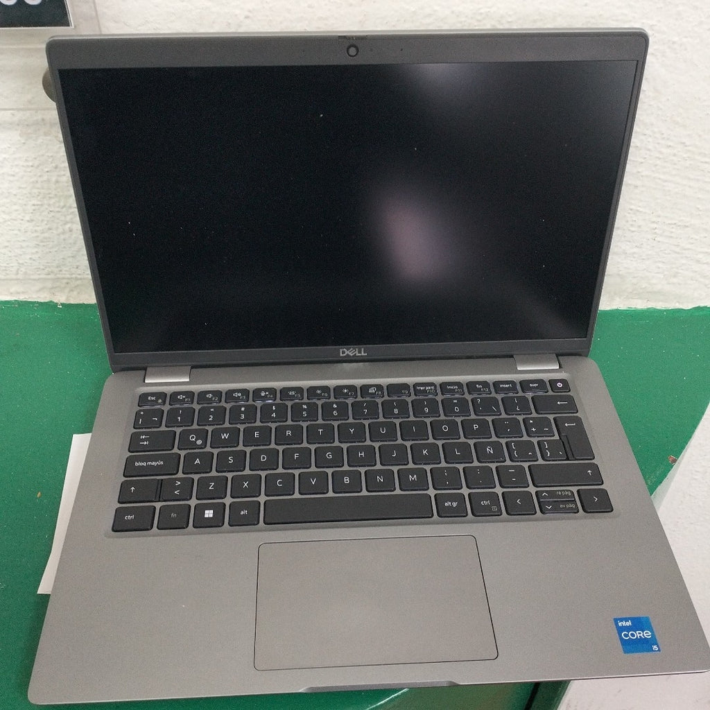LAPTOP DELL LATITUDE 5440 (2023) 512 GB SSD 16 GB RAM (SEMINUEVO)