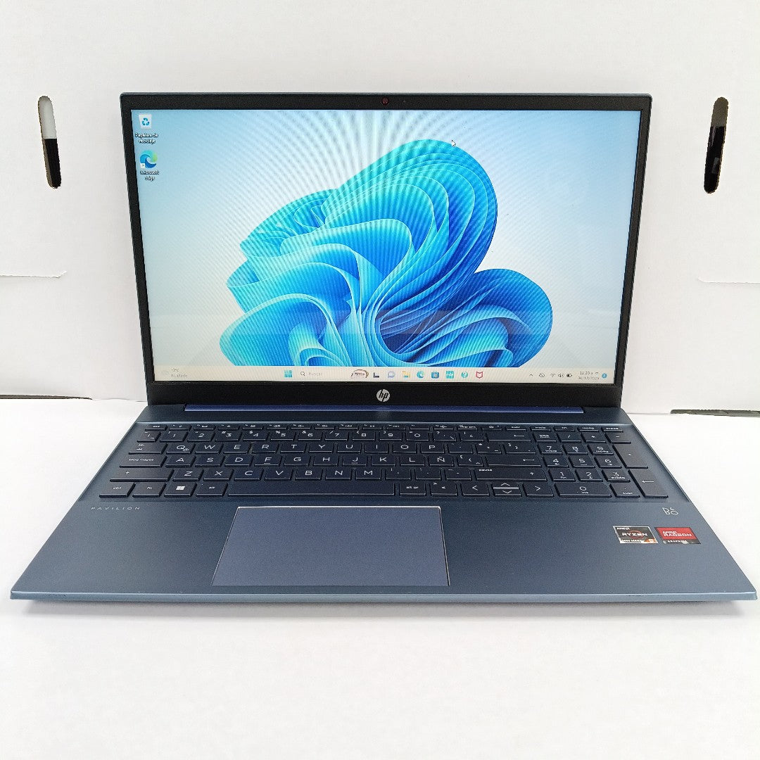 LAPTOP HP PAVILION 15-EH1509LA (2022) 512 GB SSD 8 GB RAM (SEMINUEVO)