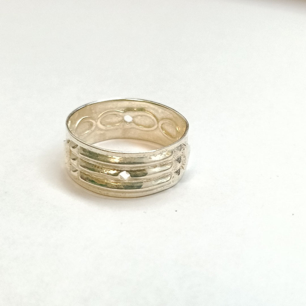 ANILLITO PLATA 3,60 GRMS (SEMINUEVO)