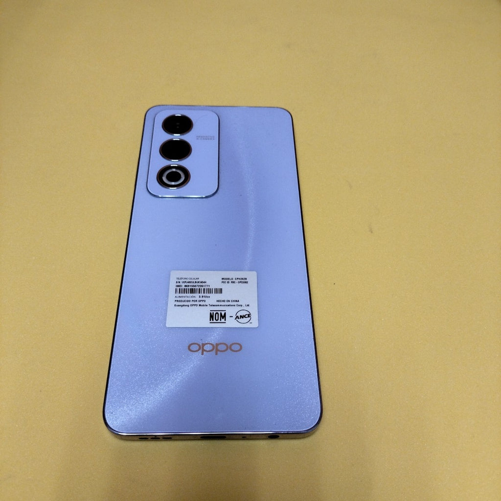 CELULAR OPPO  A80 5G CPH2639 (2024) 256 GB 8 GB RAM (SEMINUEVO)