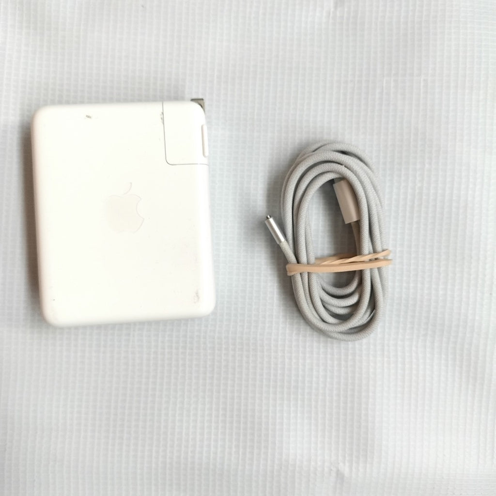 LAPTOP APPLE MACBOOK PRO 16" 2021 A2485 (CPU10 / GPU32) 1 TB SSD 32 GB RAM (SEMINUEVO)