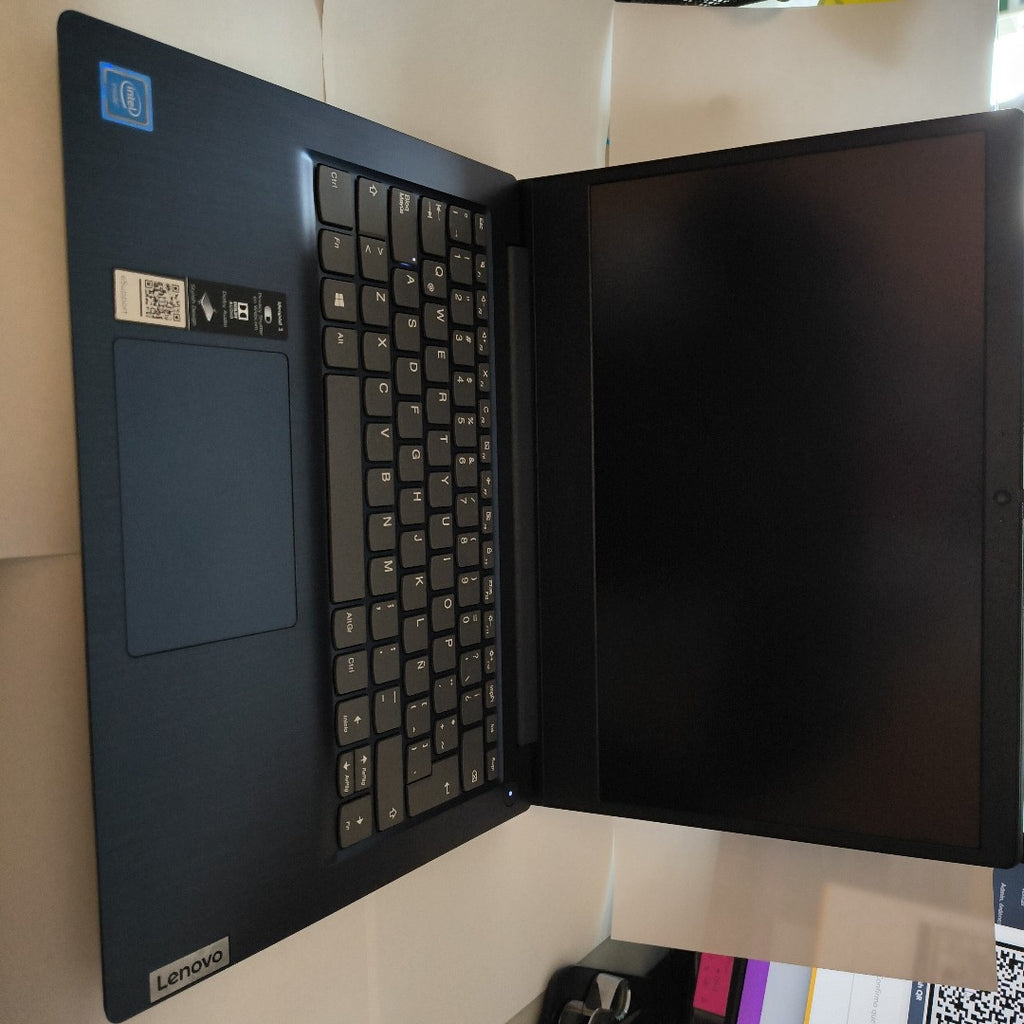 LAPTOP LENOVO IDEAPAD 3 14IGL05 (2022) 1 TB 8 GB RAM (SEMINUEVO)