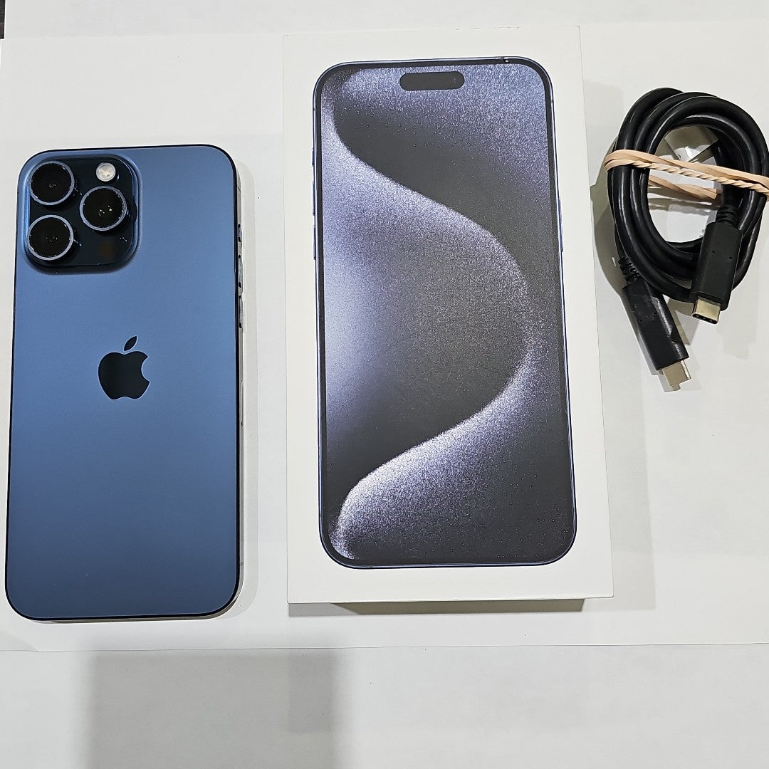 CELULAR APPLE IPHONE 15 PRO MAX A3105 (2023) 256 GB 8 GB RAM (SEMINUEVO)