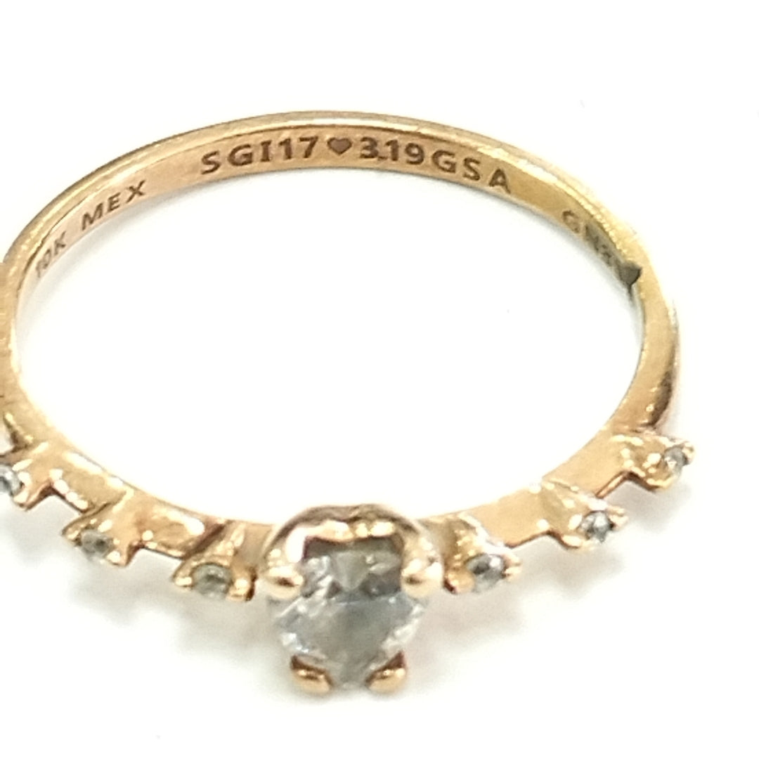 K1 1,10 GRMS 10 K ESPECIFICACIONES COMPLEMENTARIAS ANILLITO CON CIRCONIA DE CORA (SEMINUEVO)