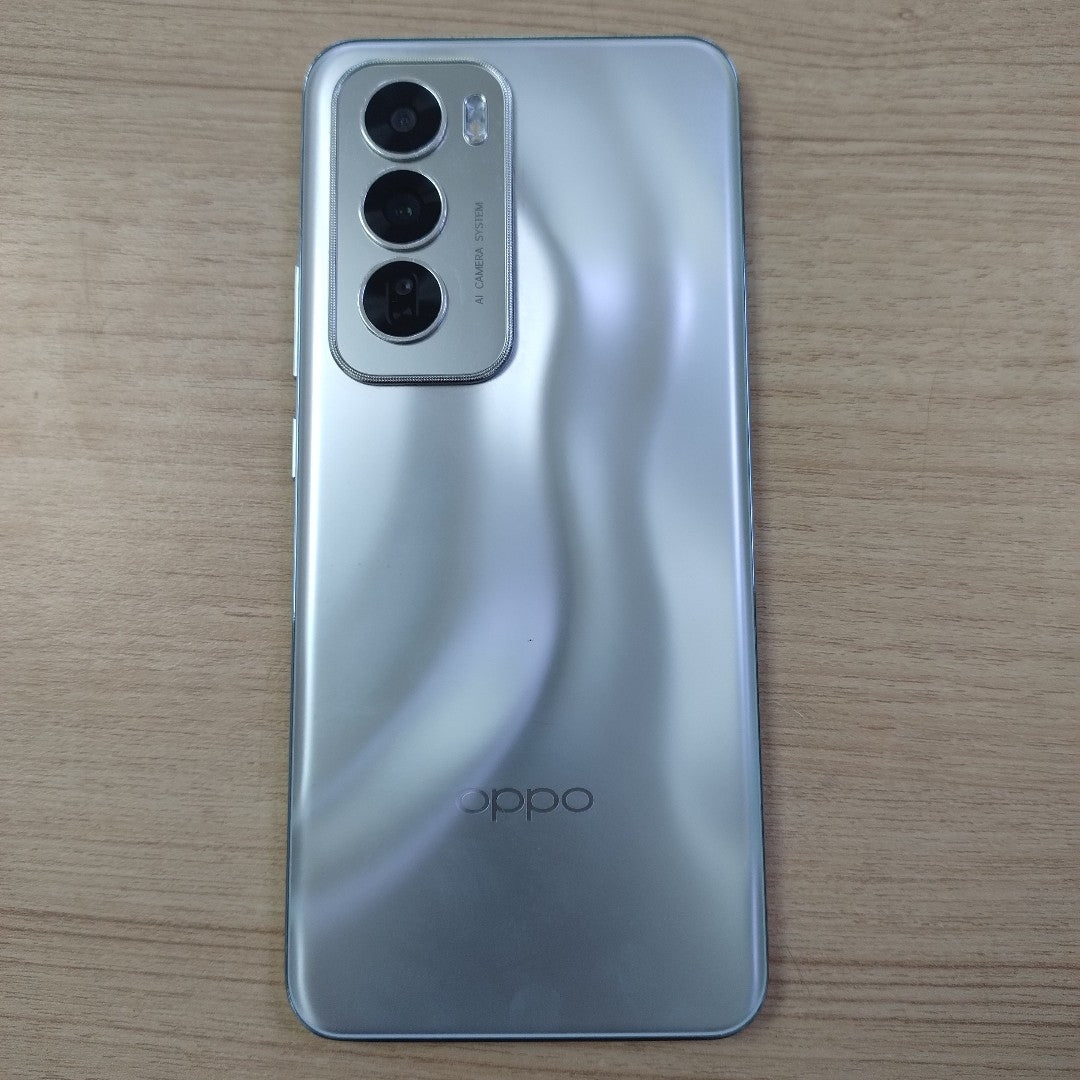 CELULAR OPPO   RENO12 5G CPH2625 (2024) 512 GB 12 GB RAM (SEMINUEVO)