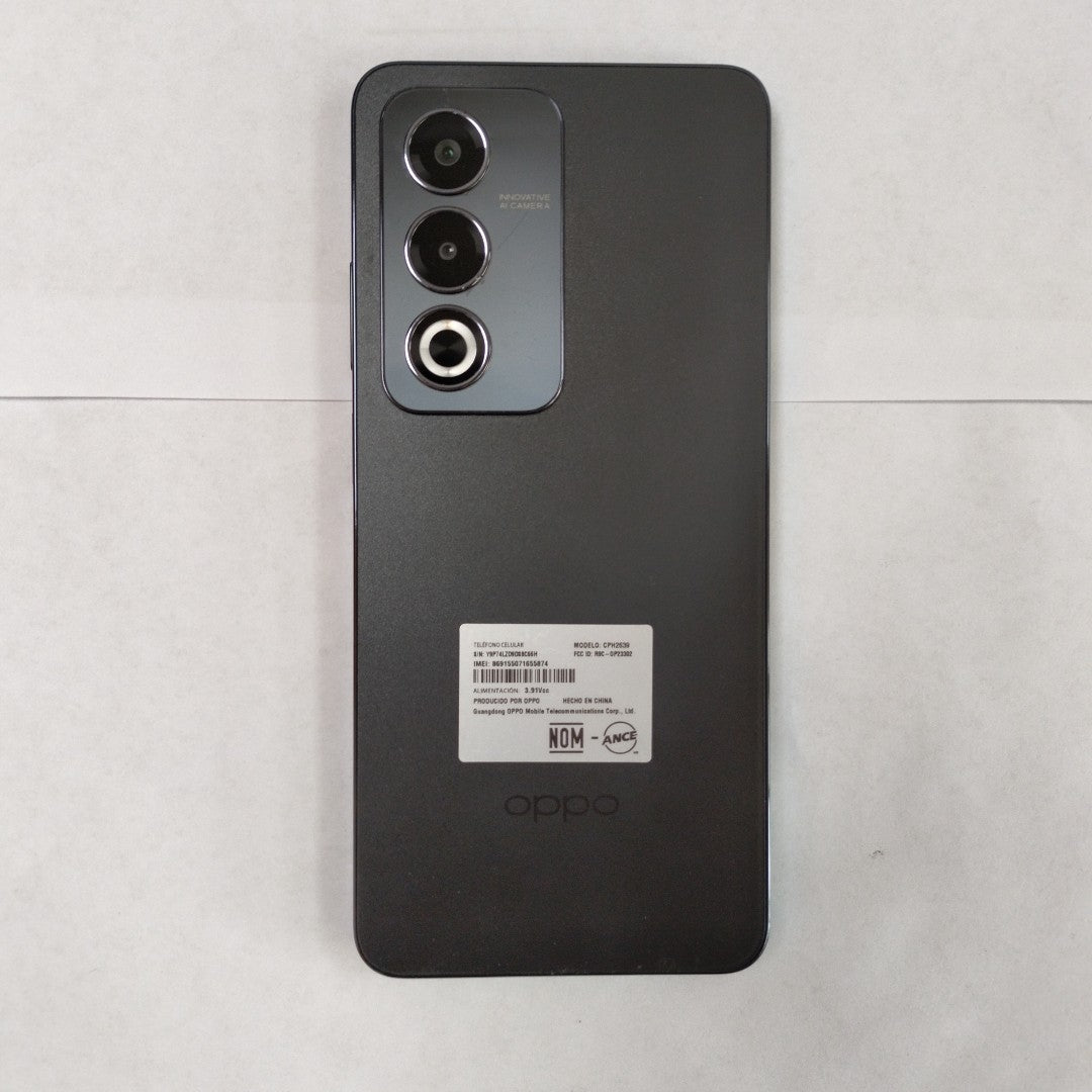 CELULAR OPPO  A80 5G CPH2639 (2024) 256 GB 8 GB RAM (SEMINUEVO)